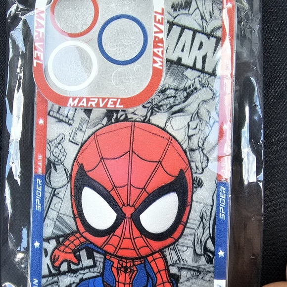 Slim Iphone 15 Pro Spiderman Case - Picture 3 of 4